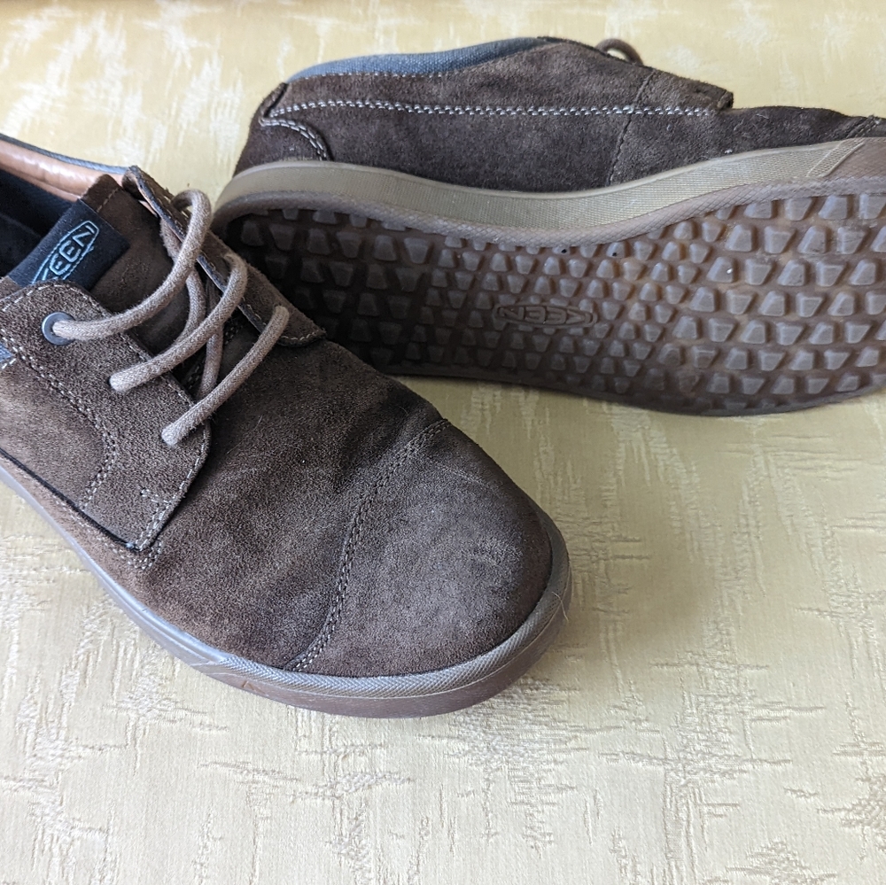 Keen casual dress shoes